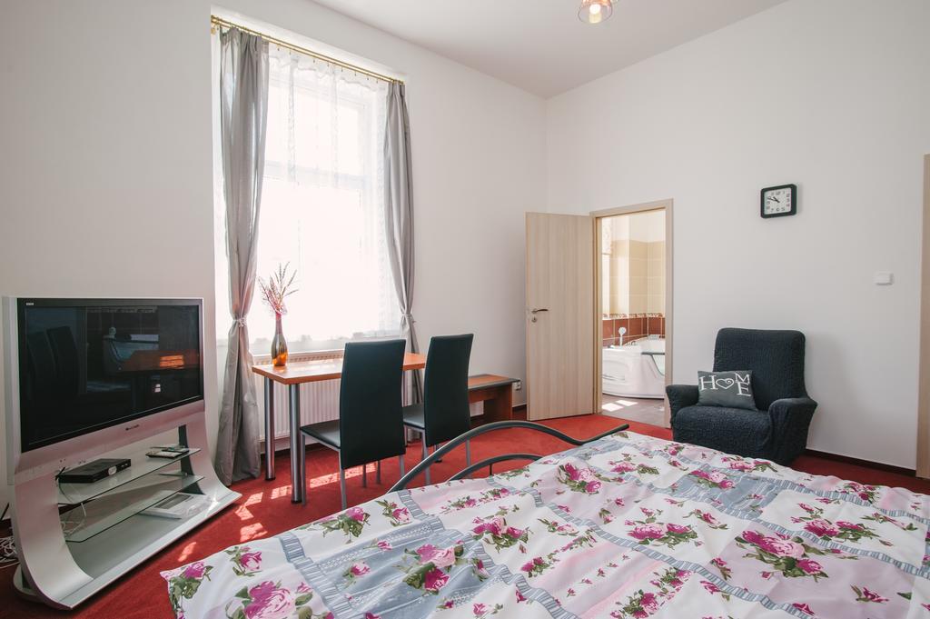 Guest House U Zlateho Jelena Žinkovy Стая снимка