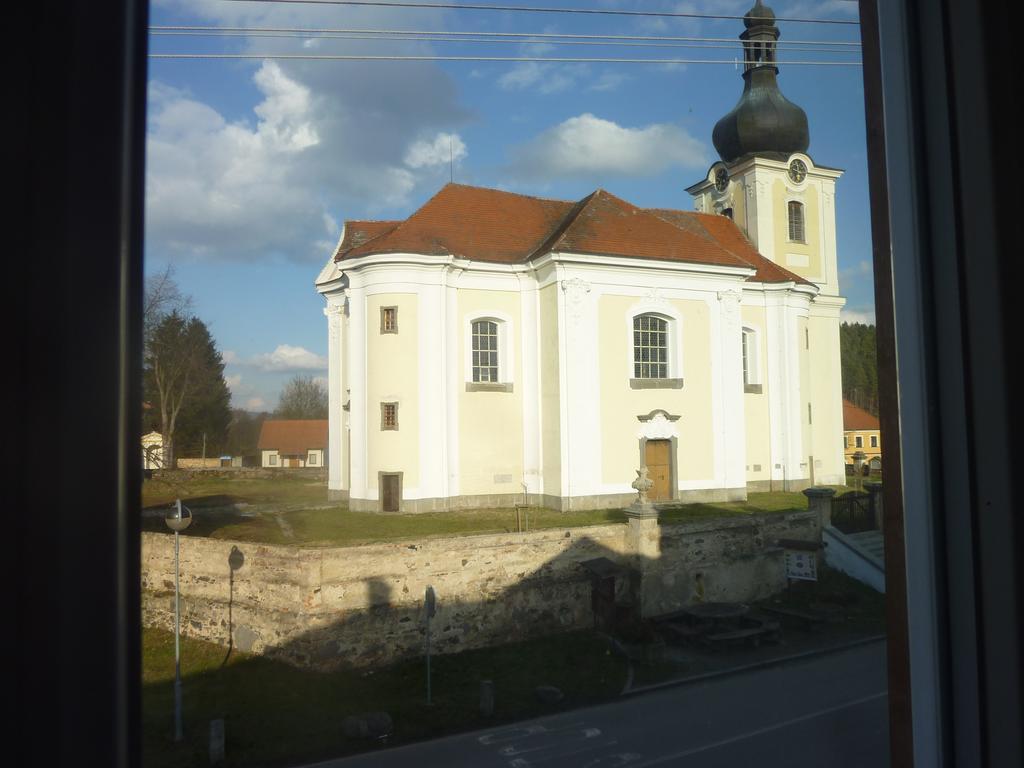 Guest House U Zlateho Jelena Žinkovy Екстериор снимка